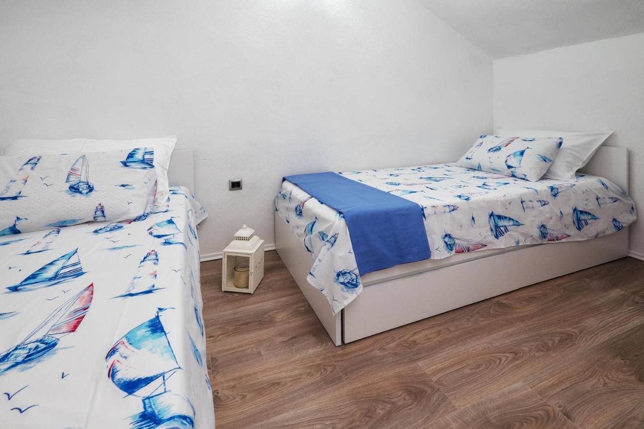 Holiday Home Beyla Pucisca Zewnętrze zdjęcie