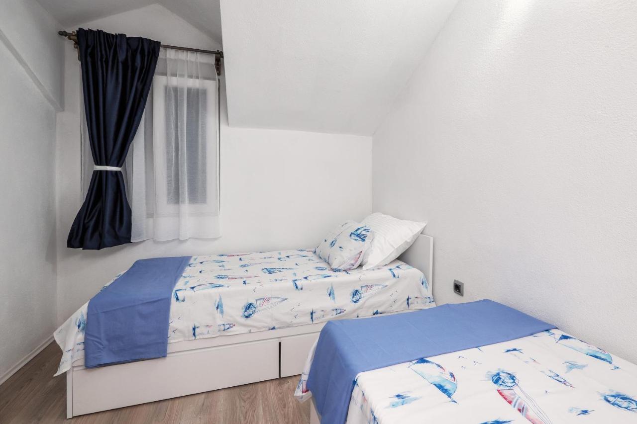 Holiday Home Beyla Pucisca Zewnętrze zdjęcie